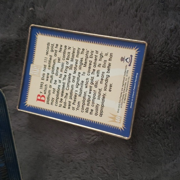 Elvis Presley series 2 gold Metallic Impressions collector cards in tin - Picture 4 of 6